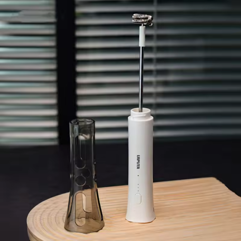 Elektryczny spieniacz do mleka – Electric Milk Frother Handheld recenzja i cena